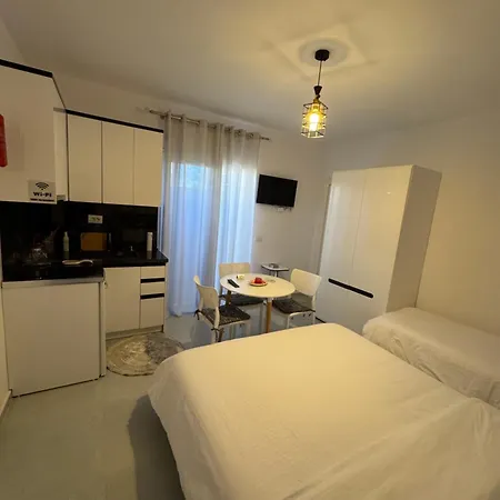 Private Aras 2 - Luxury & Elegance Apartament *